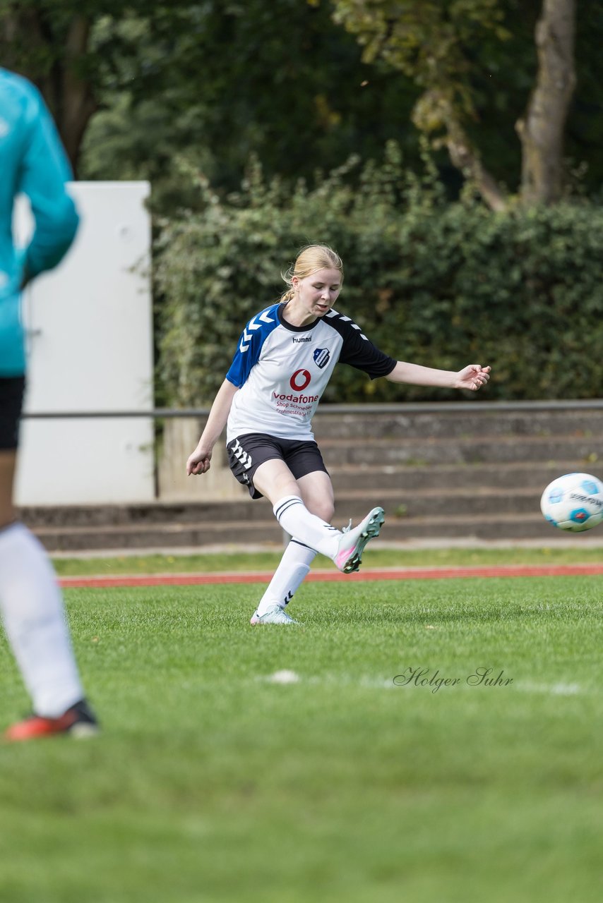 Bild 105 - wBJ VfL Pinneberg - Germania Schnelsen : Ergebnis: 15:1